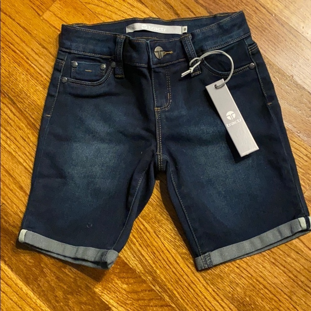 Tractr Girls shorts. Denim. Black and Blue colors
